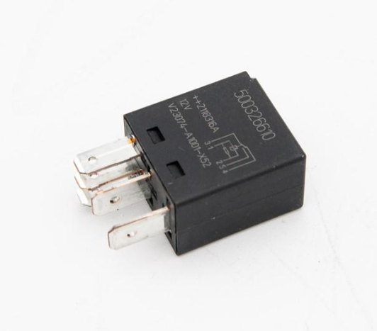 Relais fendinebbia Iveco Daily 2000/2005 - 500326610 - Specialista Daily