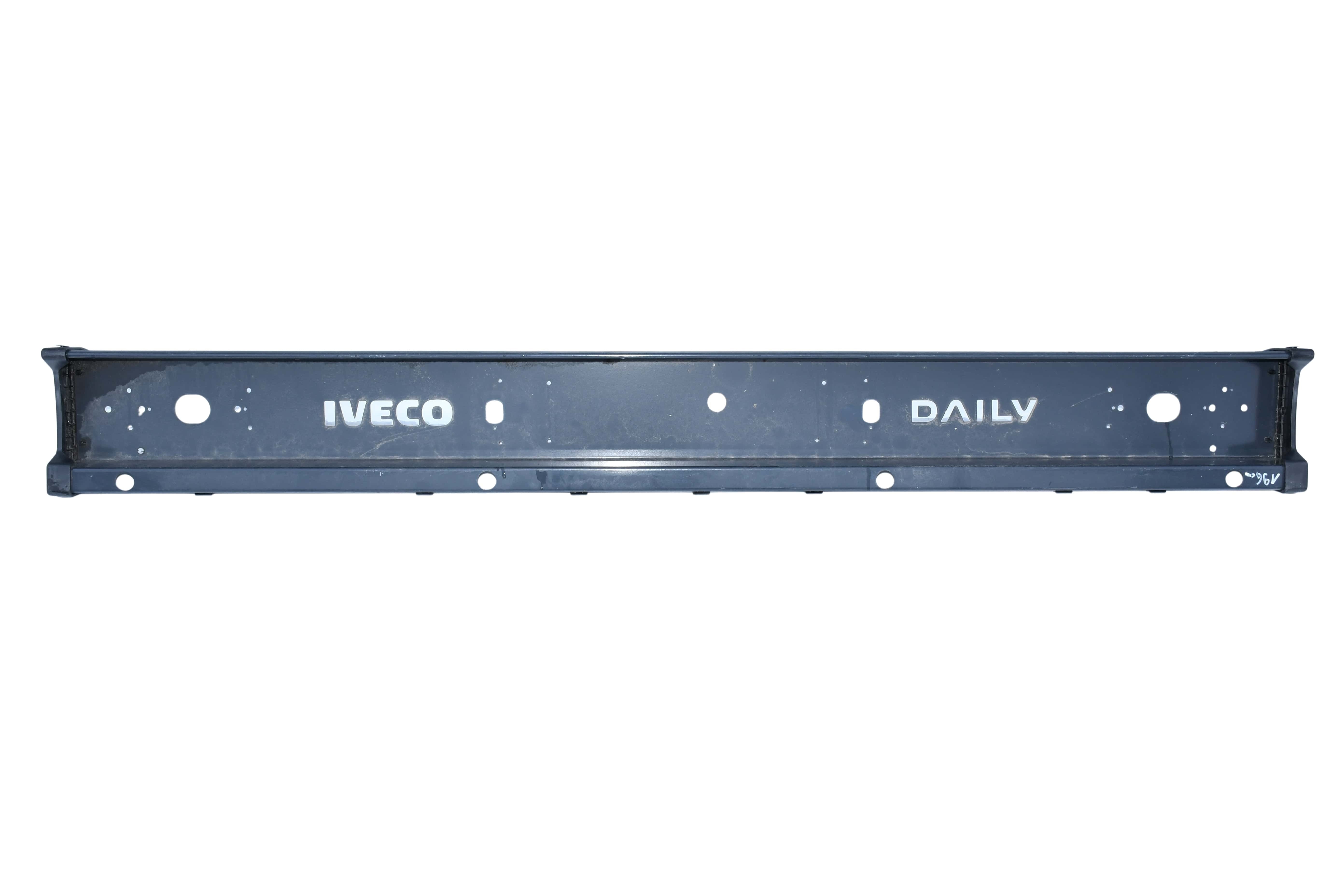 Traversa portaluci con PDC Iveco Daily 65C 70C 2019-2022 - 5802846207